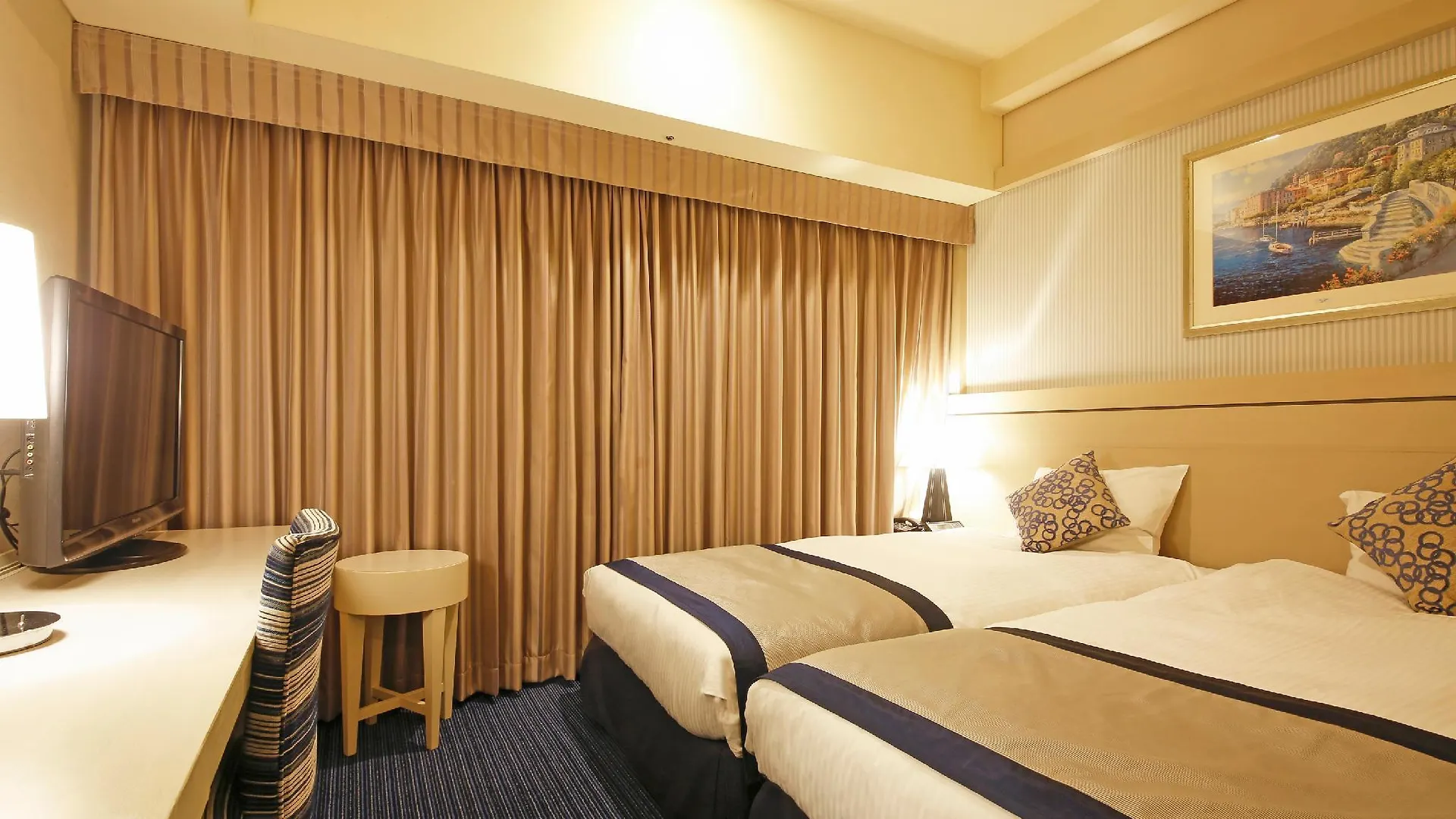 Hotel Keihan Universal Tower Oszaka